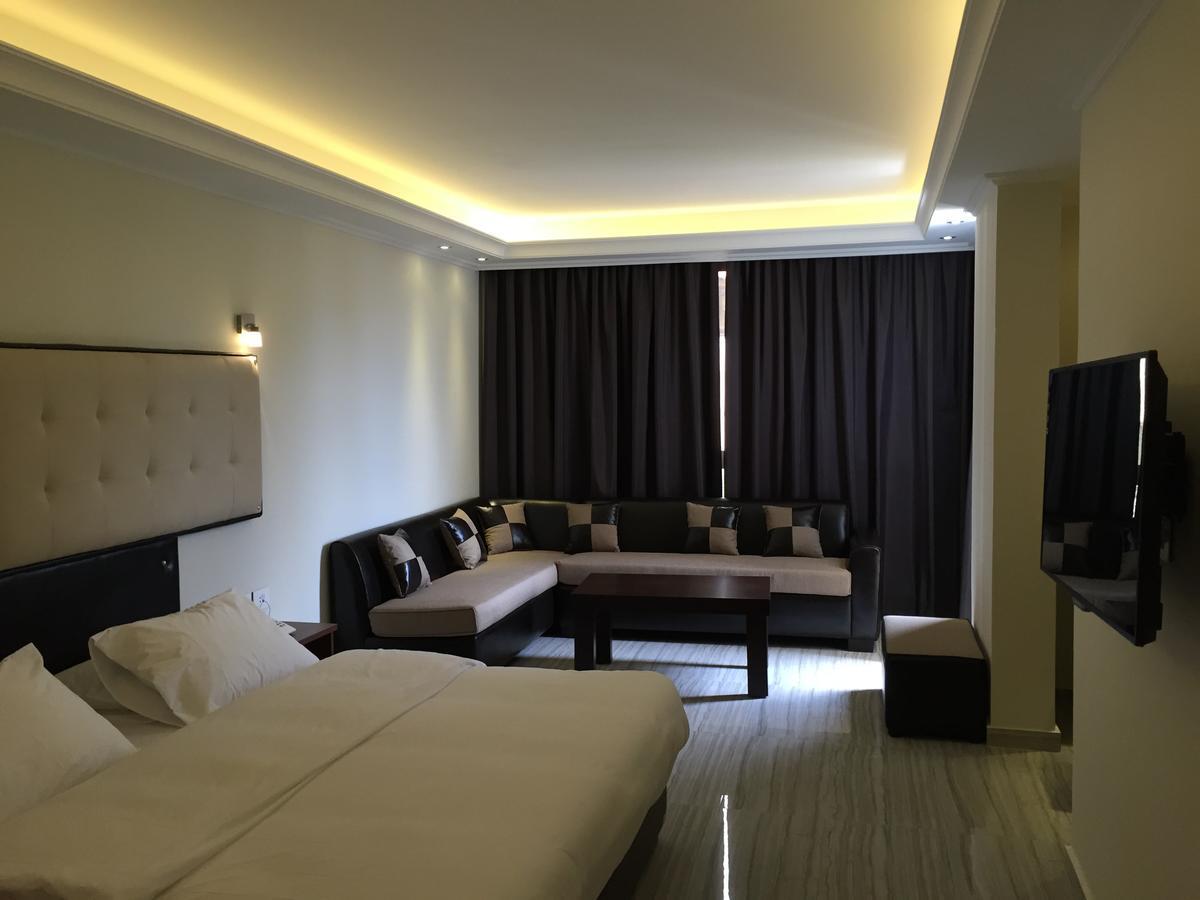 Aphrodite Hotel Tabarja Quarto foto